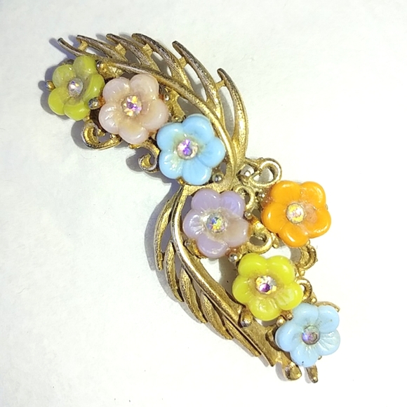 PASTEL FLOWERS BAR PIN BROOCH - MOLDED GLASS & AB RHINESTONES - Picture 1 of 6